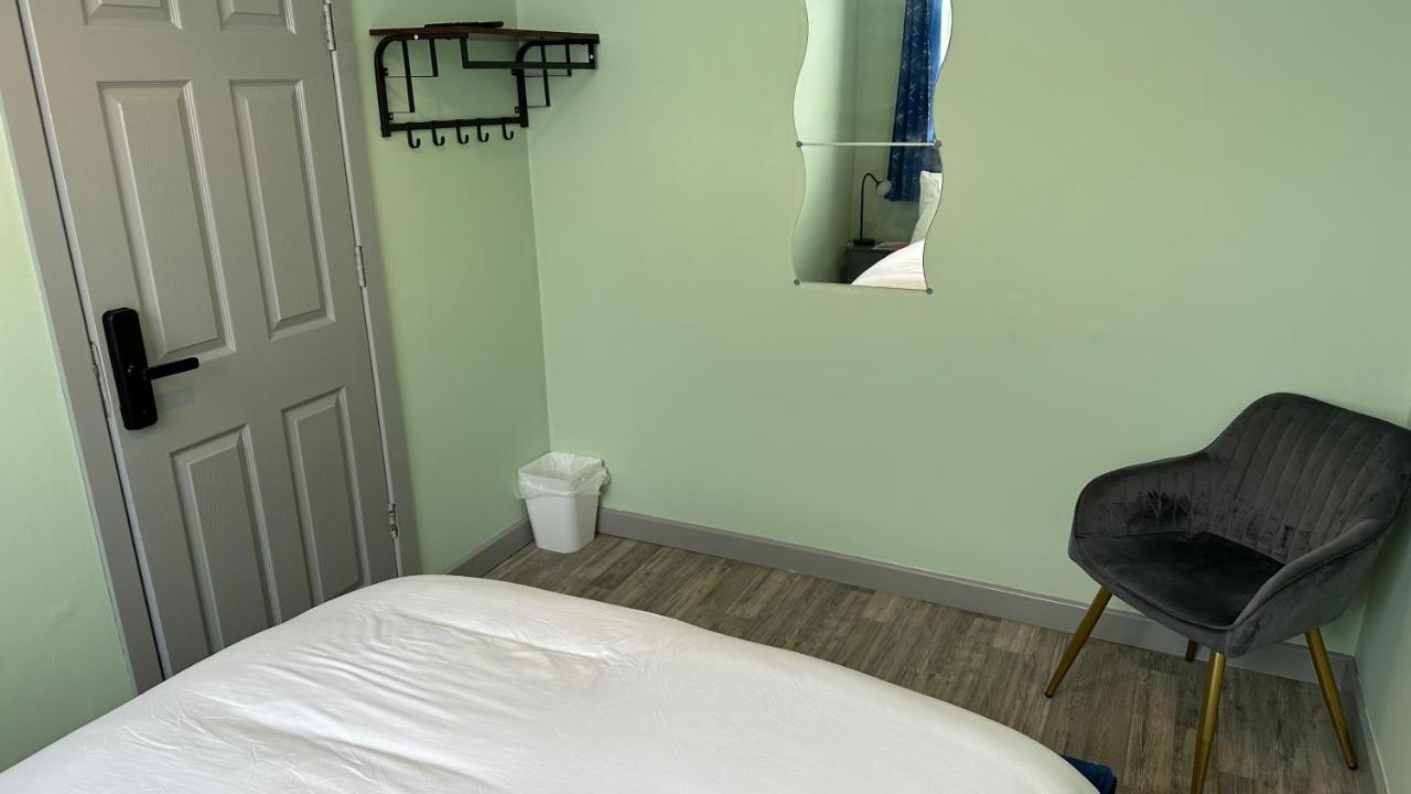 Homestay In Walsall Zewnętrze zdjęcie