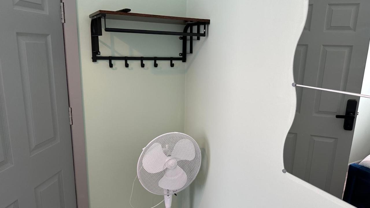 Homestay In Walsall Zewnętrze zdjęcie